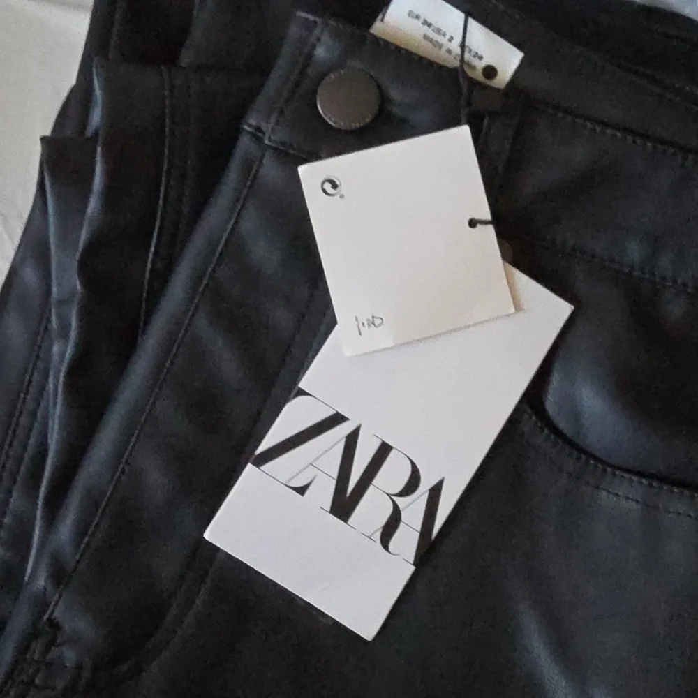 ZARA FLARED FAUX LEATHER Pants BLACK Size 2